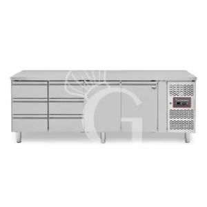Tavolo Refrigerato 6 cassetti da 1/3 a sinistra e 2 porte -18°C/-22°C - Prof. 700 mm Ordina Subito