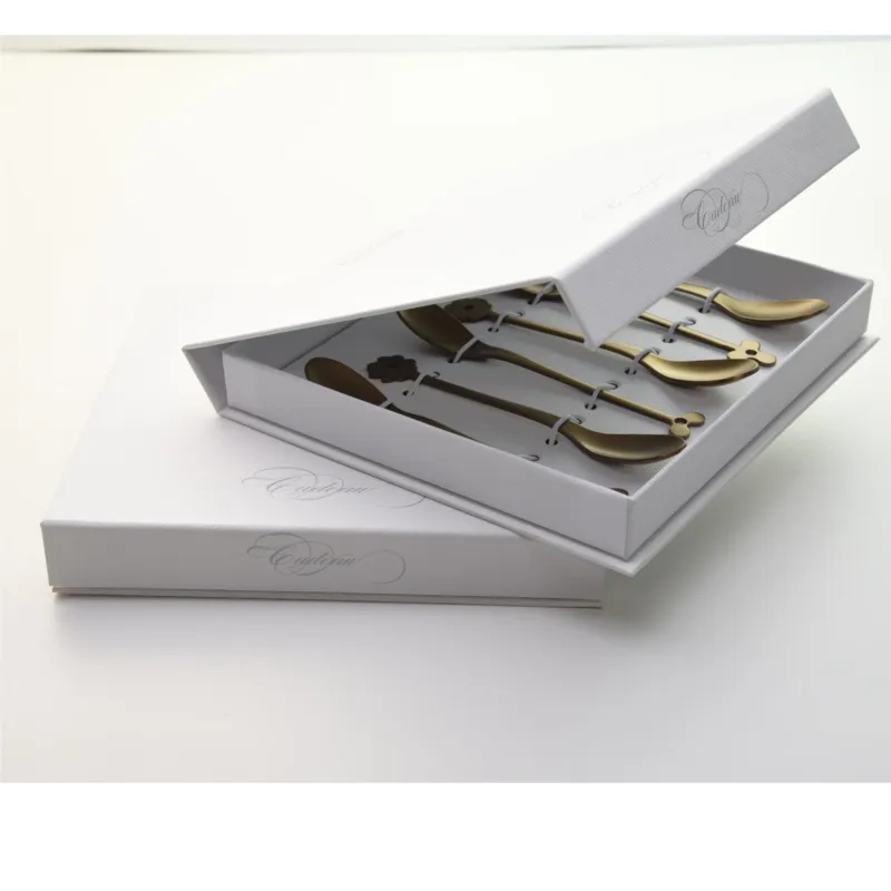 Reso Gratuito Cucchiaini Cappuccino e macedonia CADEAU SAHARA in acciaio 18.10 AISI430 126 mm set 6 confezione a Libro pezzi ORO OPACO Eme Posaterie