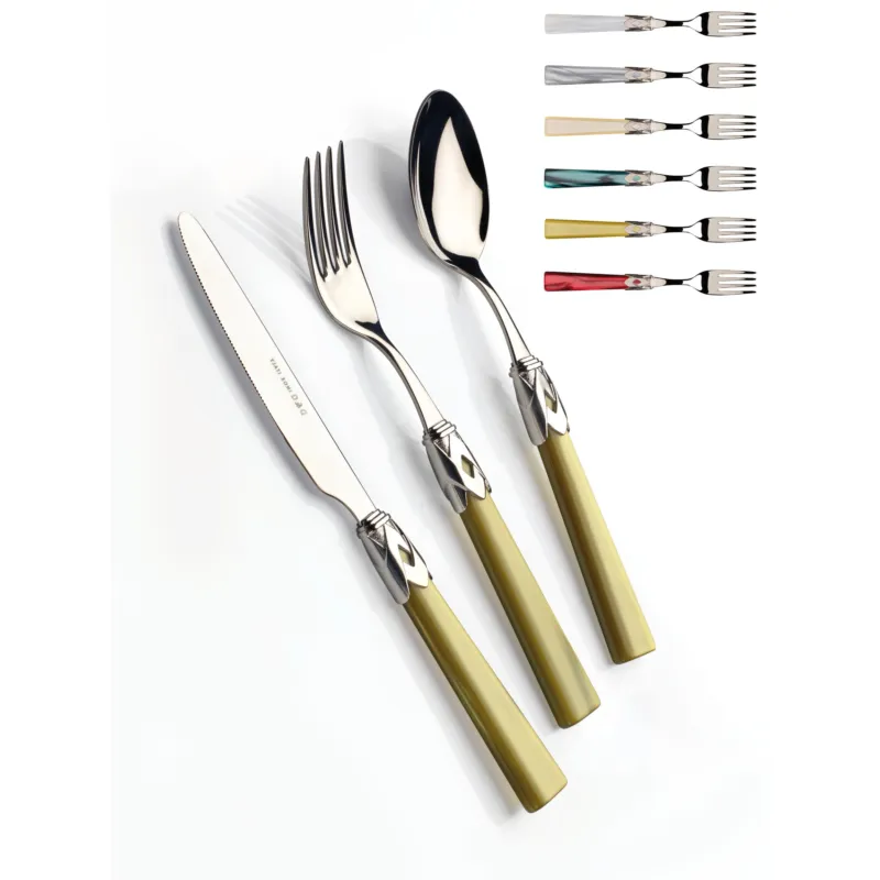 Offerta CAPRI Ghiera LUCIDO e acciaio 6 posti tavola, Servizio posate 24 pezzi in acciaio inox 18/10 lucido spessore 2,5 mm Manico in acrilico madreperlato con ghiera in inox lucido lavabile in lavastoviglie Domus e Design bianco perlato