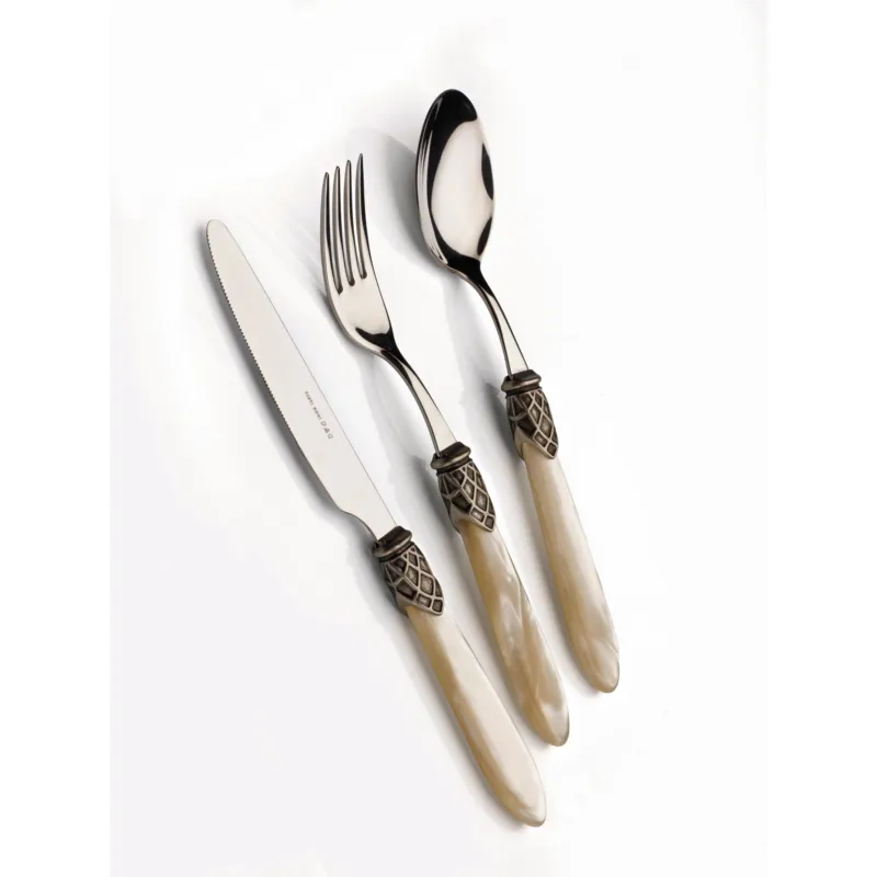 Elegant antico , 6 posti tavola, Servizio posate 24 pezzi in acciaio inox 18/10 lucido spessore 2,5 Manico acrilico madreperlato con ghiera effetto argento antichizzato Domus e Design Offerta Lampo