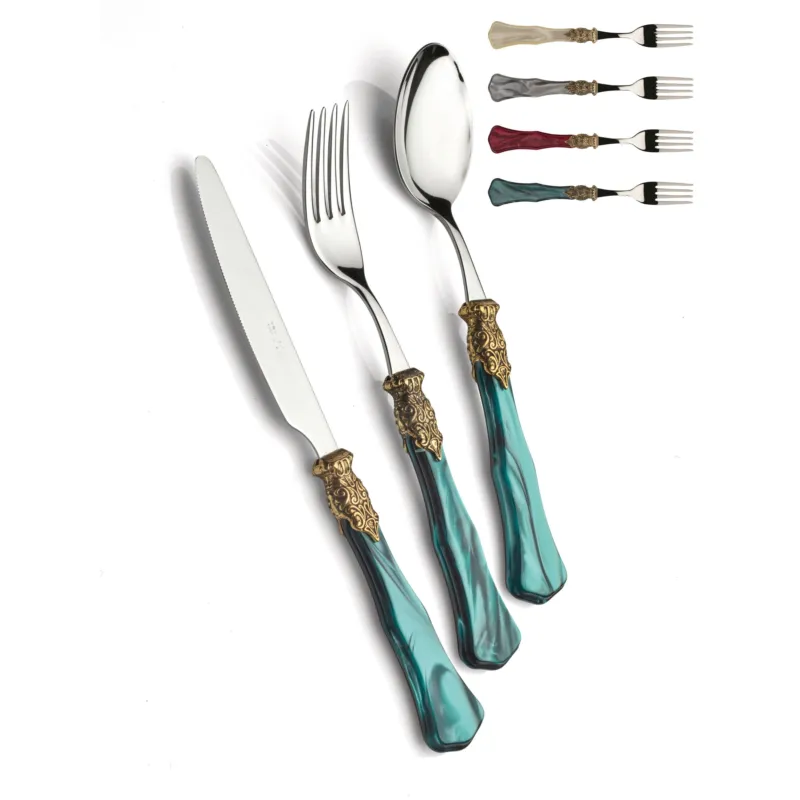 Bestseller GINEVRA Oro E ACCIAIO, 6 posti tavola, Servizio posate 24 pezzi in acciaio inox 18/10 lucido spessore 2,5 mm Manico in acrilico madreperlato con ghiera in metallo effetto antichizzato lavabile in lavastoviglie Domus e Design bordeaux perlato