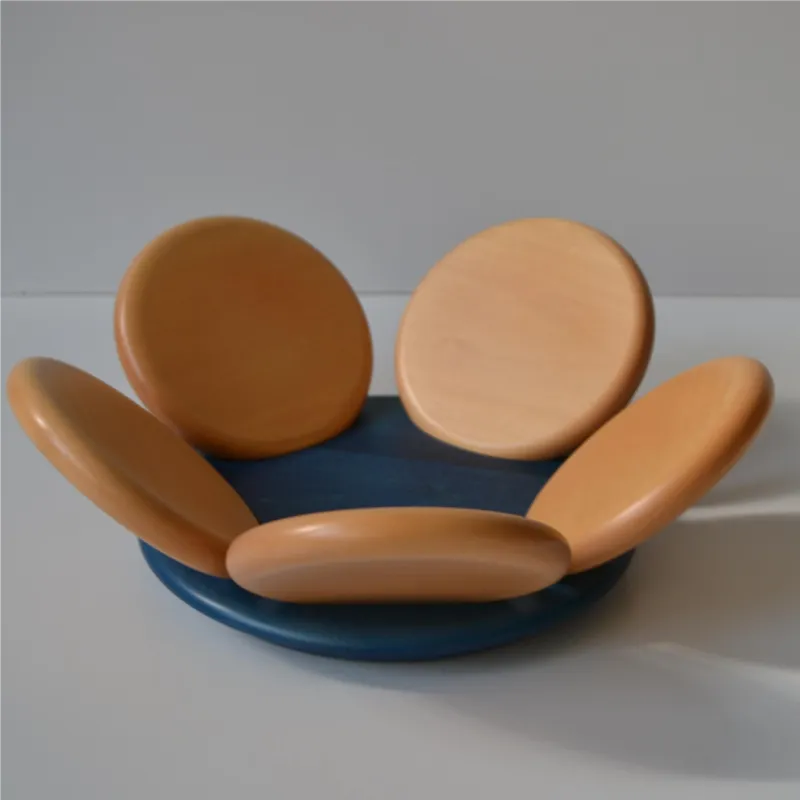Cestino porta Pane, frutta in legno di ontano diametro 34xh12 cm petali legno naturale con base blu Manzoni Pietro Compra Adesso