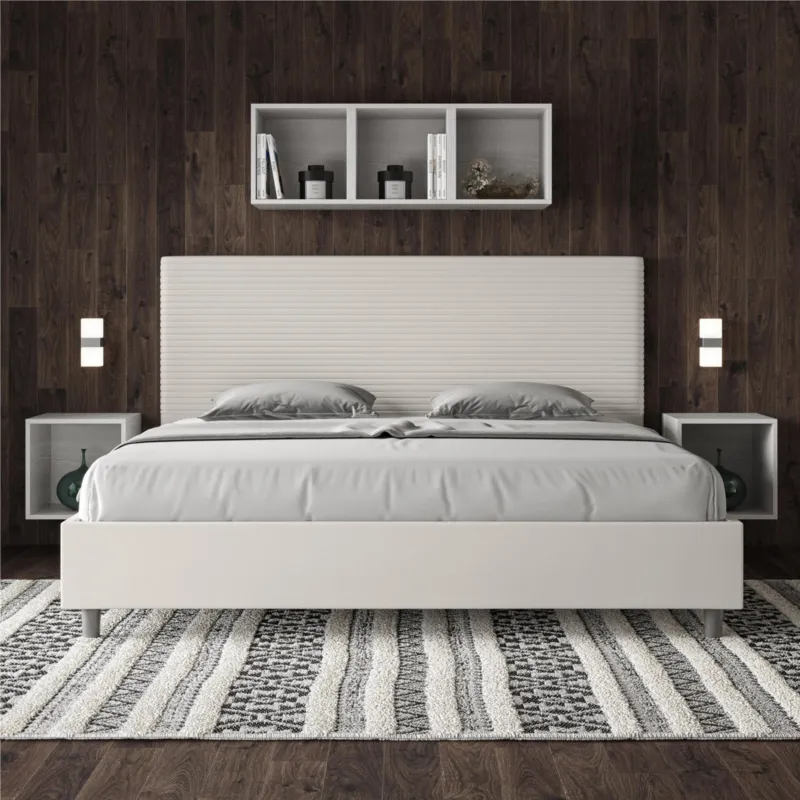 Spedito Oggi Letto matrimoniale FOCUS king size con giroletto imbottito Similpelle, dimensioni 180x190 cm testata con linee orizzontali a formare un effetto trapuntato, colore Bianco ITYHOME