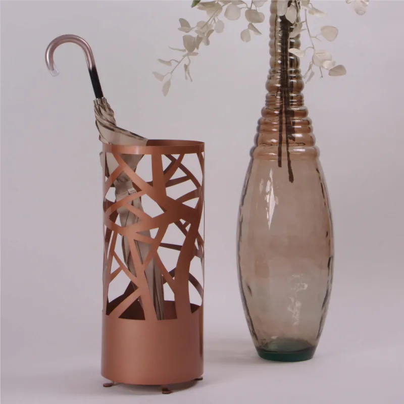 Direttamente Dal Produttore Portaombrelli in metallo ROTONDO lavorazione Design AUTUNNO Dimensioni 25xh 56 cm disegni a taglio laser rami intrecciati colore Rame METALLIZZATO Ceart