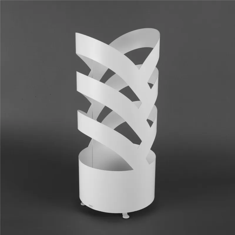 Porta ombrelli design moderno Struttura in metallo tagliata al laser ARCHI Dimensioni 25xh 58 cm con piedini rialzati e vaschetta raccogli acqua Colore Bianco Ceart Prezzo Ridotto