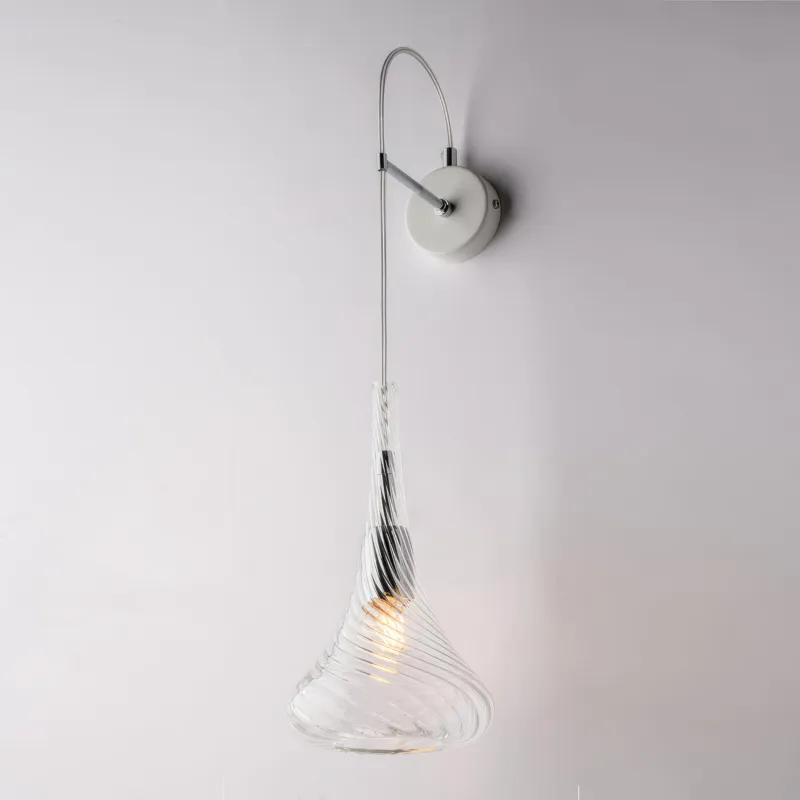 Esclusivo Applique Nemesi in Ferro con Vetro Trasparente Pyrex, 1 Luce E14 - 42 Watt Max, Dimensioni 60x14x21 cm, Colore Trasparente Bonetti Illumina
