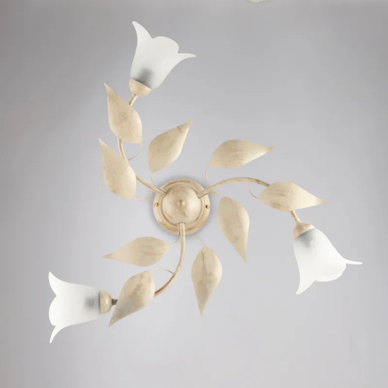 Occasione Plafoniera Olga in ferro laccato avorio con decorazione oro chiaro e vetri alabastro bianchi 3 luci , altezza 20 Cm, larghezza 67 Cm Be Light