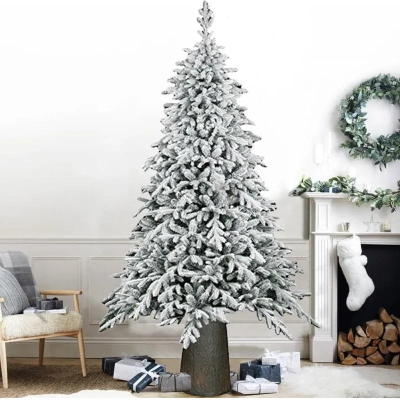 Reso Gratuito Albero di Natale Macao Innevato 240 cm Base Resina Tronco 2761 Rami Foltissimo