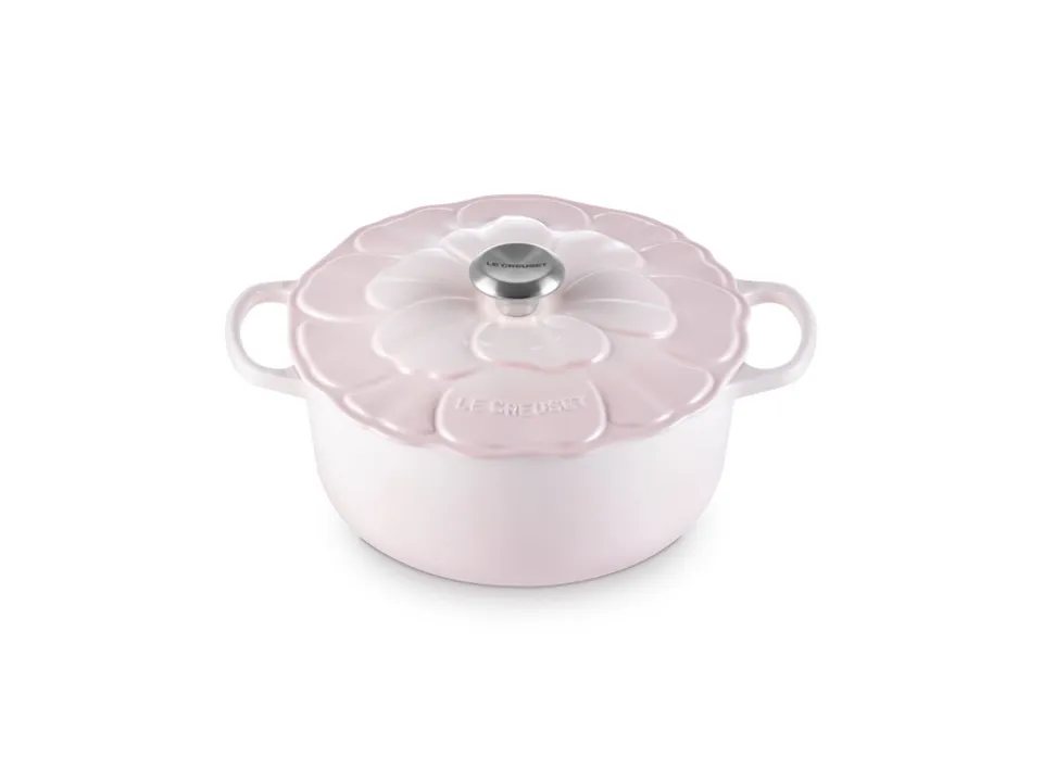 Esclusivo Cocotte rotonda con coperchio a fiore in ghisa vetrificata 26 cm - shell pink