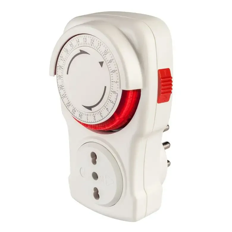 Occasione Imperdibile Poly Pool PP1408 adattatore per presa di corrente Tipo L (IT) Tipo L (IT) + Tipo F Rosso, Bianco