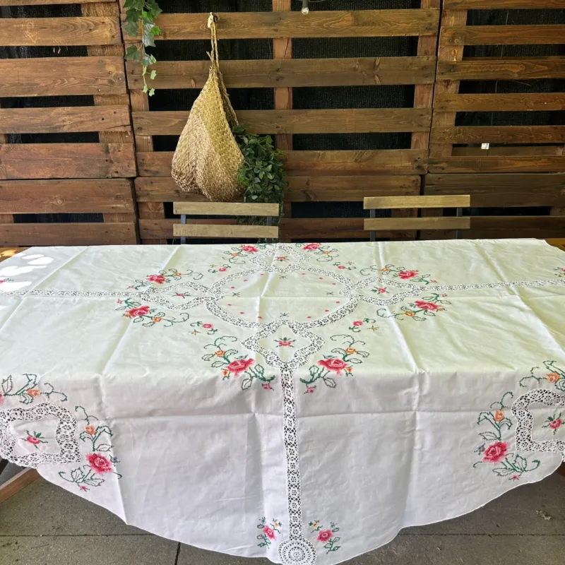 Copritavolo Rotondo NABILA (407) by Mondo Biancheria Must-Have