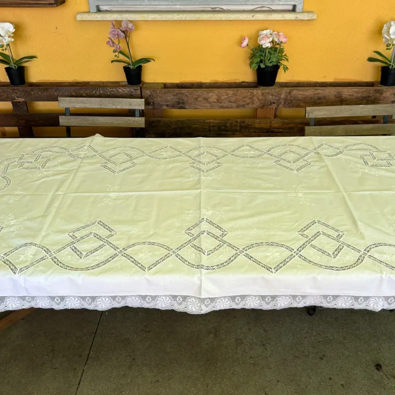 Centrotavola FATIMA (489) by Mondo Biancheria Solo Oggi